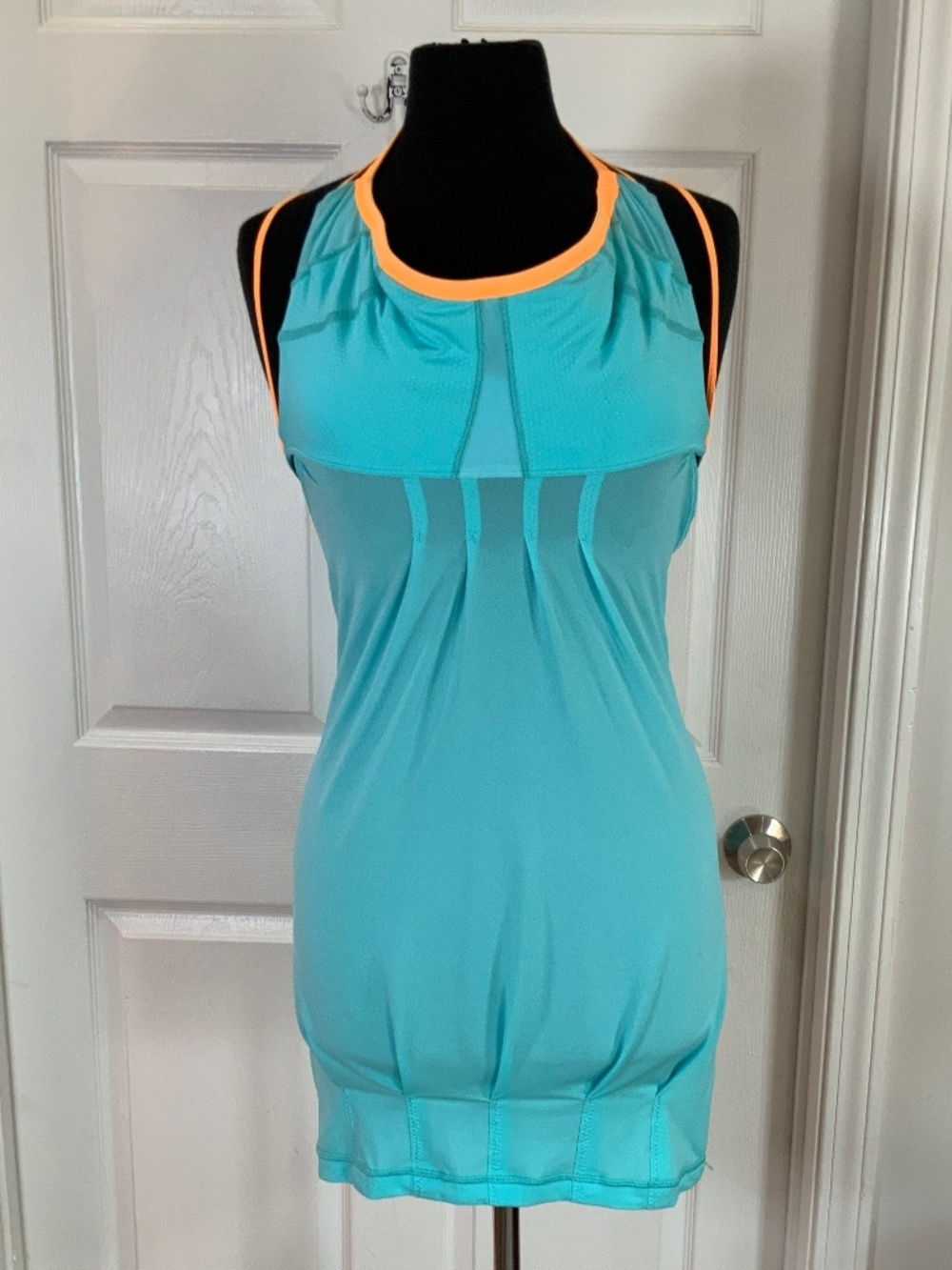 Lululemon Flow & Go Tank Aqua Coral Open Back Strappy Built In Bra Size Small